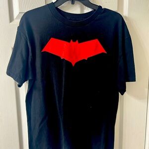 Classic Red Hood Jason Todd Superhero T Shirt size Large